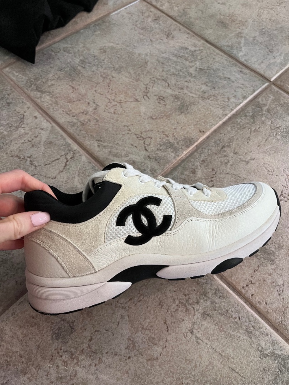 Like new Chanel sneakers size 40